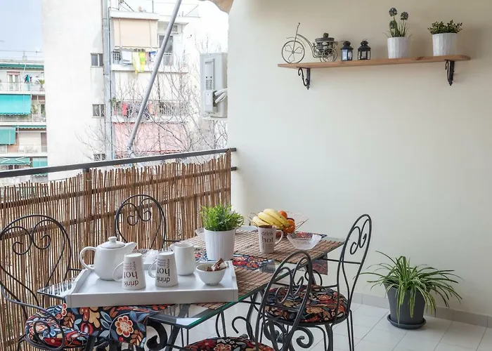 Athens Cozy Gem 2Br Apt - 300Mbps - 10 Min To Acropolis By Subway