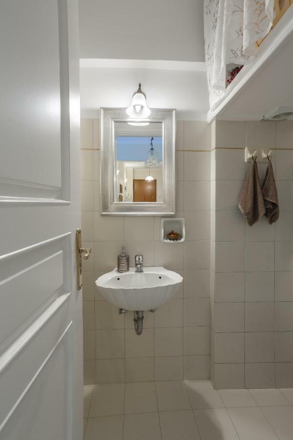 Cozy Gem 2br - 200mbps - 10 Min To Acropolis By Subway Apartment